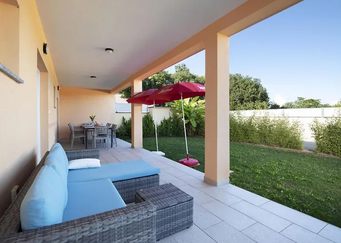 Vakantiehuis Hana And Lana With Shared Pool *