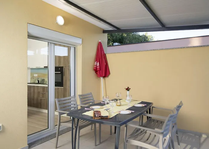 Vakantiehuis Hana And Lana With Shared Pool